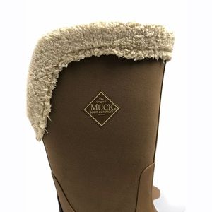 blue apres boot muck